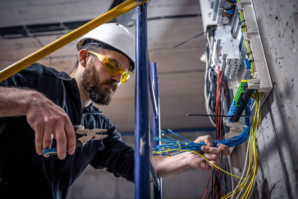 Best Affordable Emergency Electrician  in Miami, OK